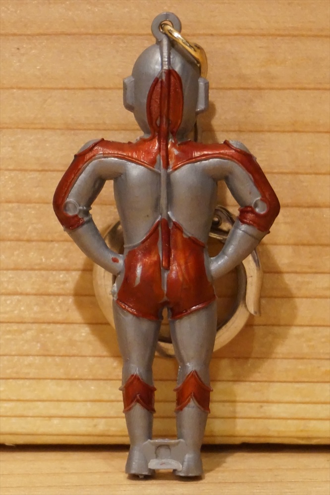 画像: ウルトラマン風 プラ製 キーホルダー 