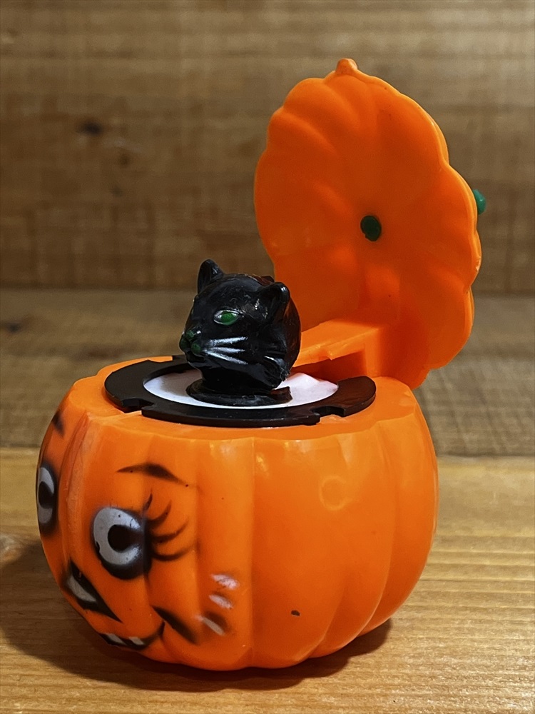 画像: Pumpkin ビックリ箱【黒猫】 